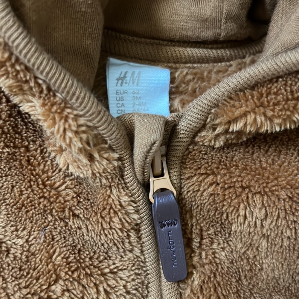H&M Cozy Set - Picture 4 of 9